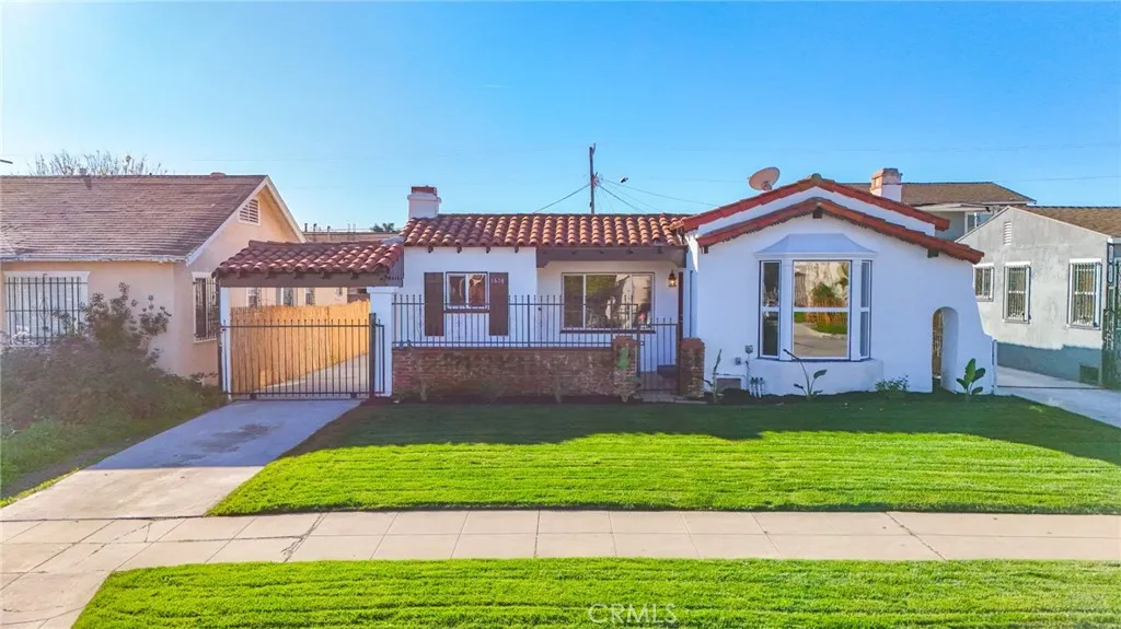 1618 -1620 W 80th, Los Angeles, California 90047 home-pic-6