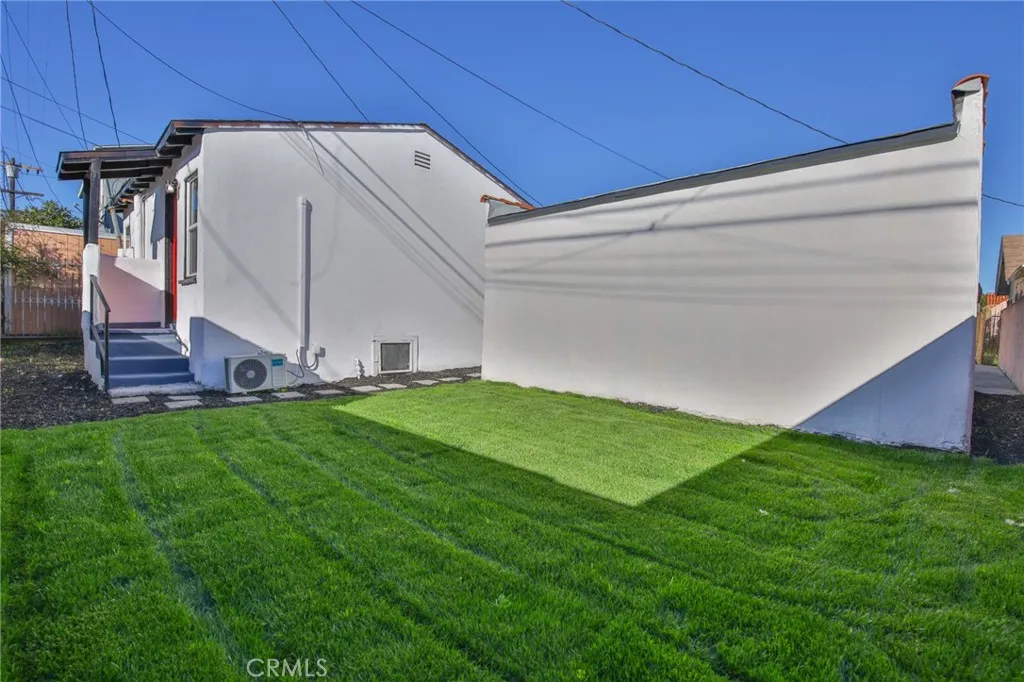1618 -1620 W 80th, Los Angeles, California 90047 home-pic-41