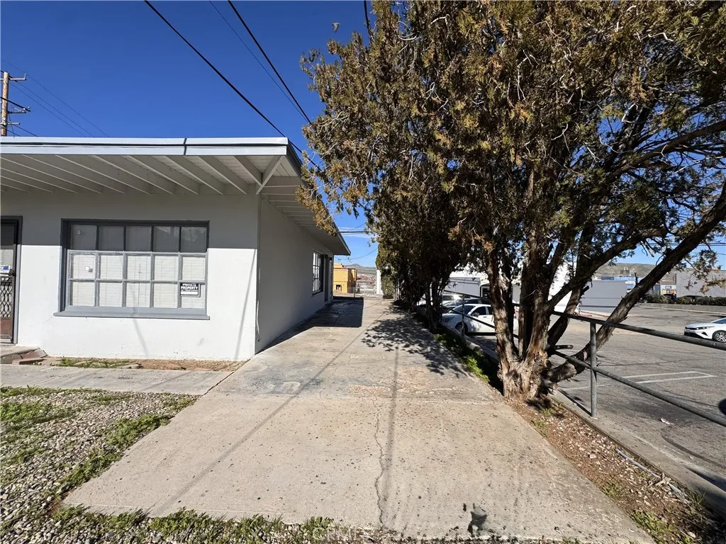521 E Williams, Barstow, California 92311 home-pic-13