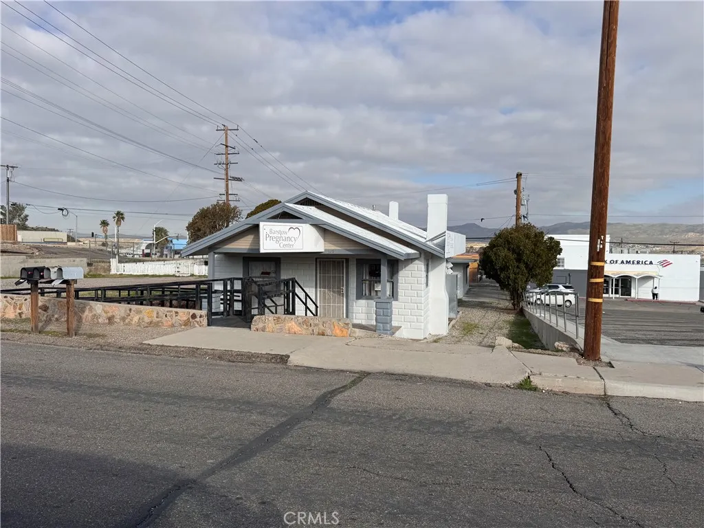 521 E Williams, Barstow, California 92311 home-pic-25