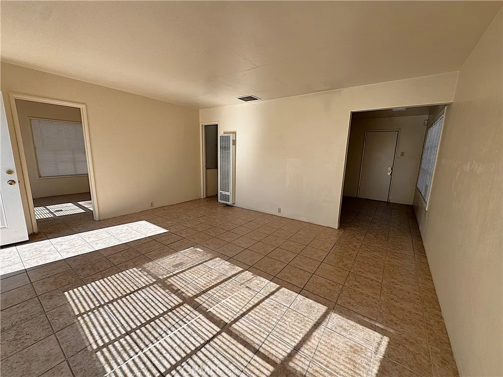 521 E Williams, Barstow, California 92311 home-pic-15