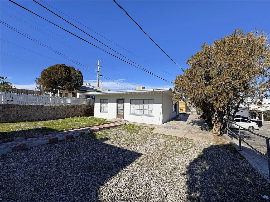 521 E Williams, Barstow, California 92311 home-pic-12