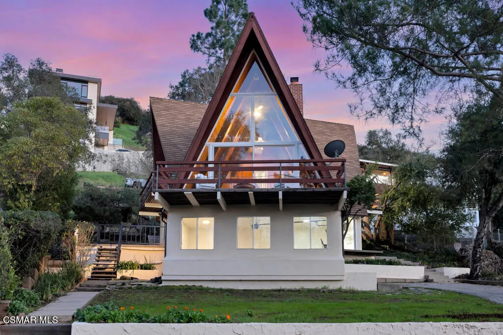 370 Lower Lake Road, Lake Sherwood, California 91361 home-pic-1