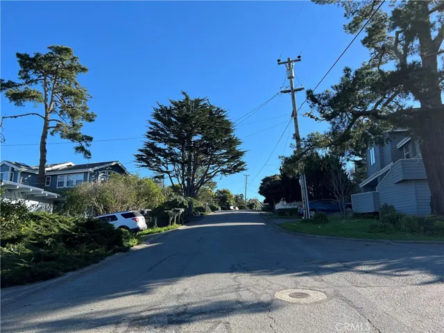 Looking South up Stuart St