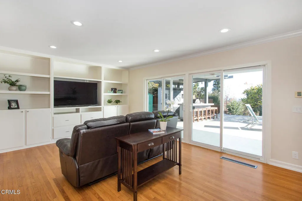 1110 Arno Drive, Sierra Madre, California 91024 home-pic-12