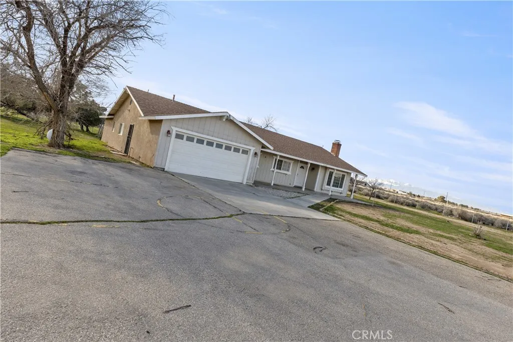 23405 Ramona, Apple Valley, California 92307 home-pic-3