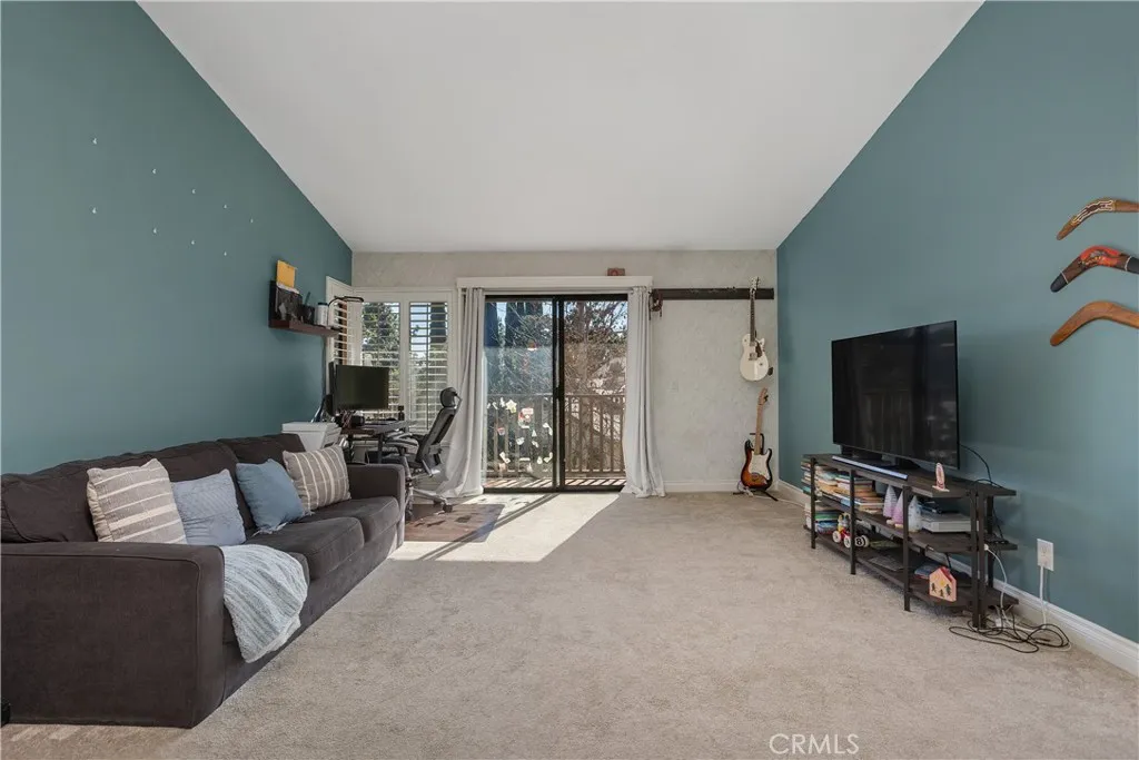 1758 Pala Lake, Fallbrook, California 92028 home-pic-3