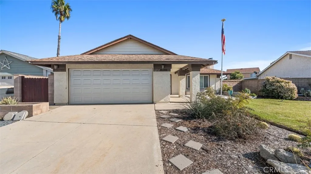 12737 Carob Court, Chino, California 91710 home-pic-3