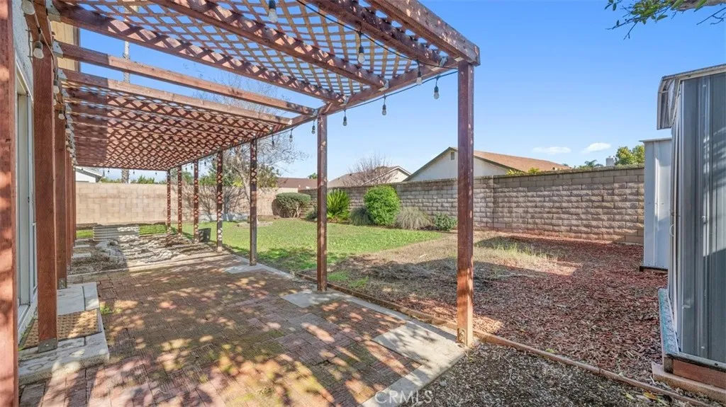 12737 Carob Court, Chino, California 91710 home-pic-32