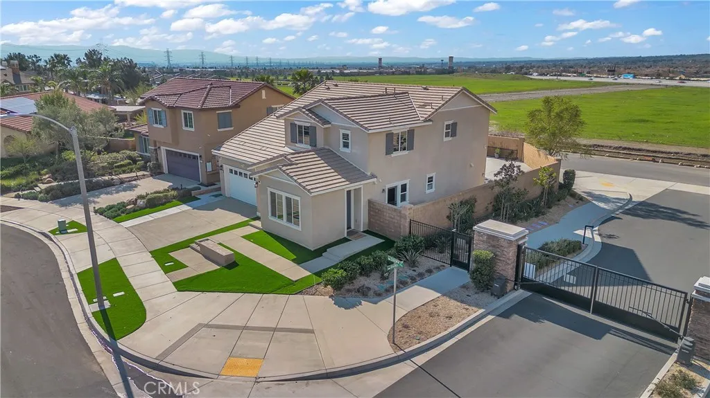 5264 Darwin, Fontana, California 92336 home-pic-2