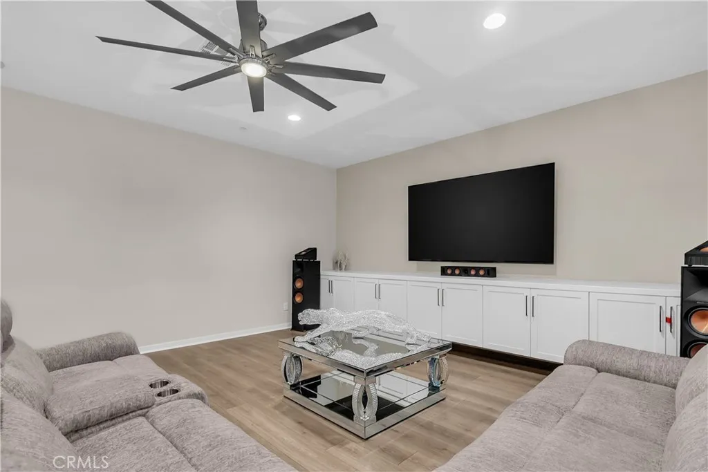 5264 Darwin, Fontana, California 92336 home-pic-22