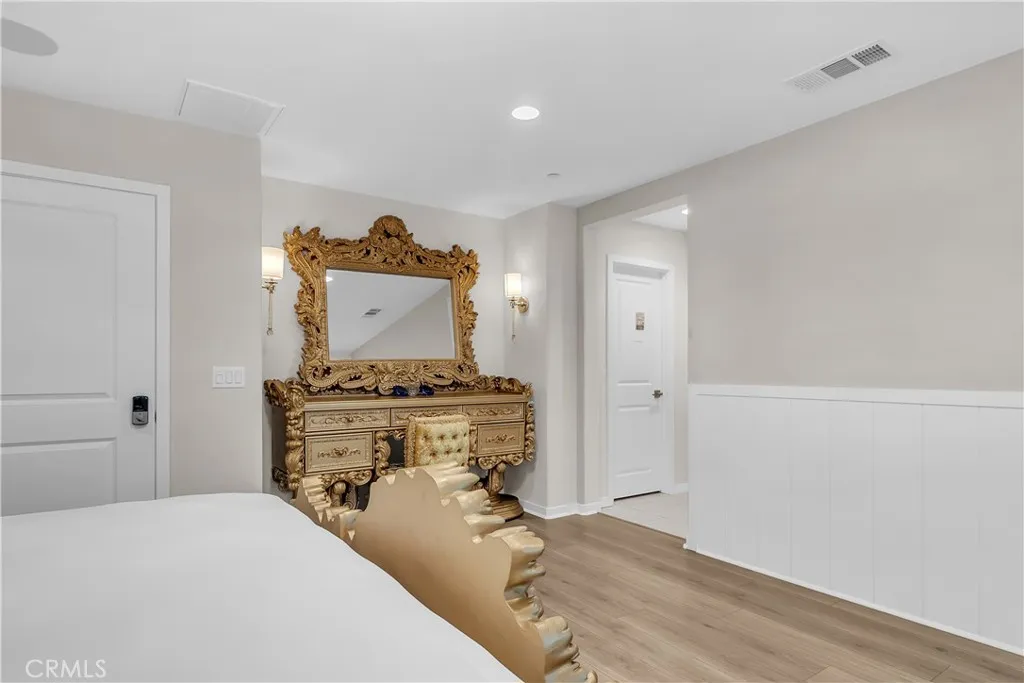 5264 Darwin, Fontana, California 92336 home-pic-35