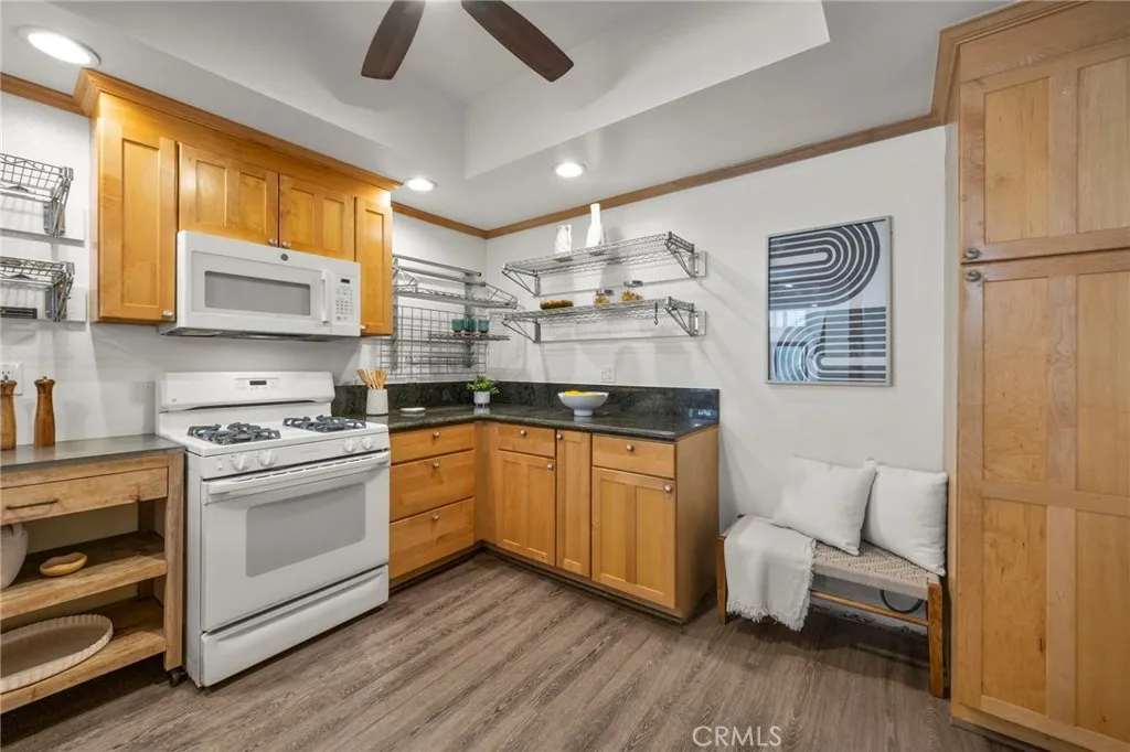 8180 Manitoba 334, Playa Del Rey, California 90293 home-pic-6
