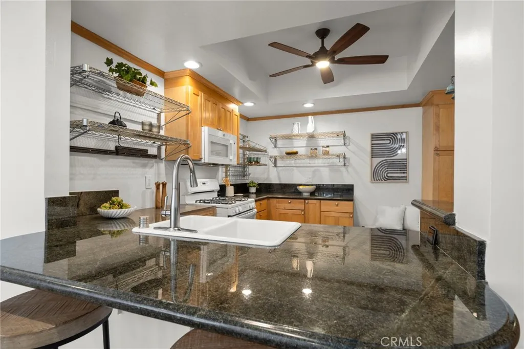8180 Manitoba 334, Playa Del Rey, California 90293 home-pic-5