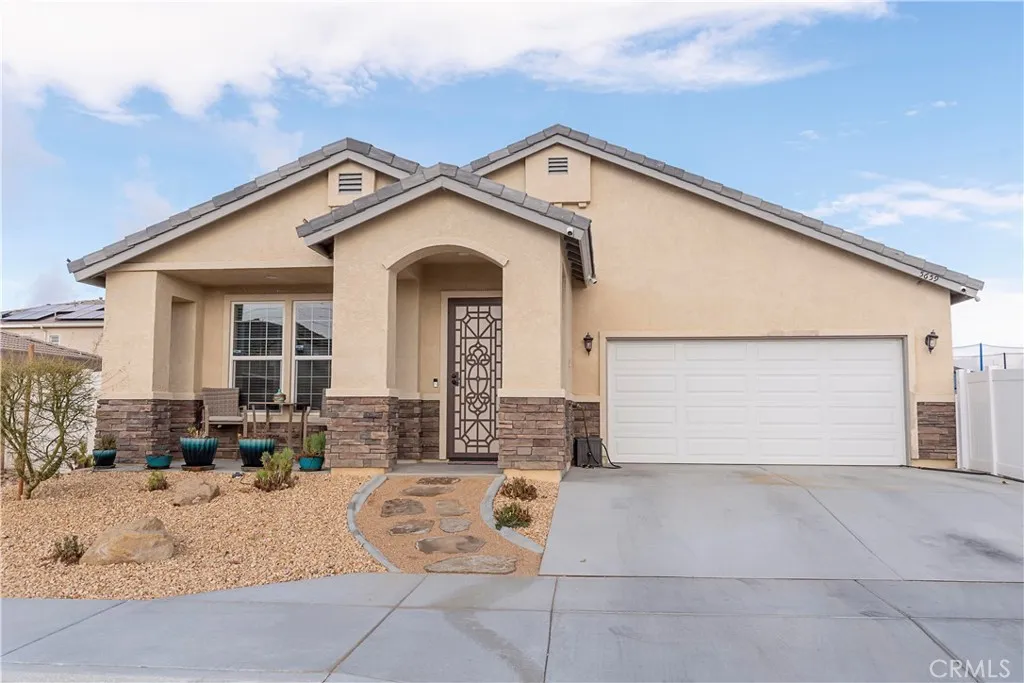 5659 W Avenue J15, Lancaster, California 93536 home-pic-1