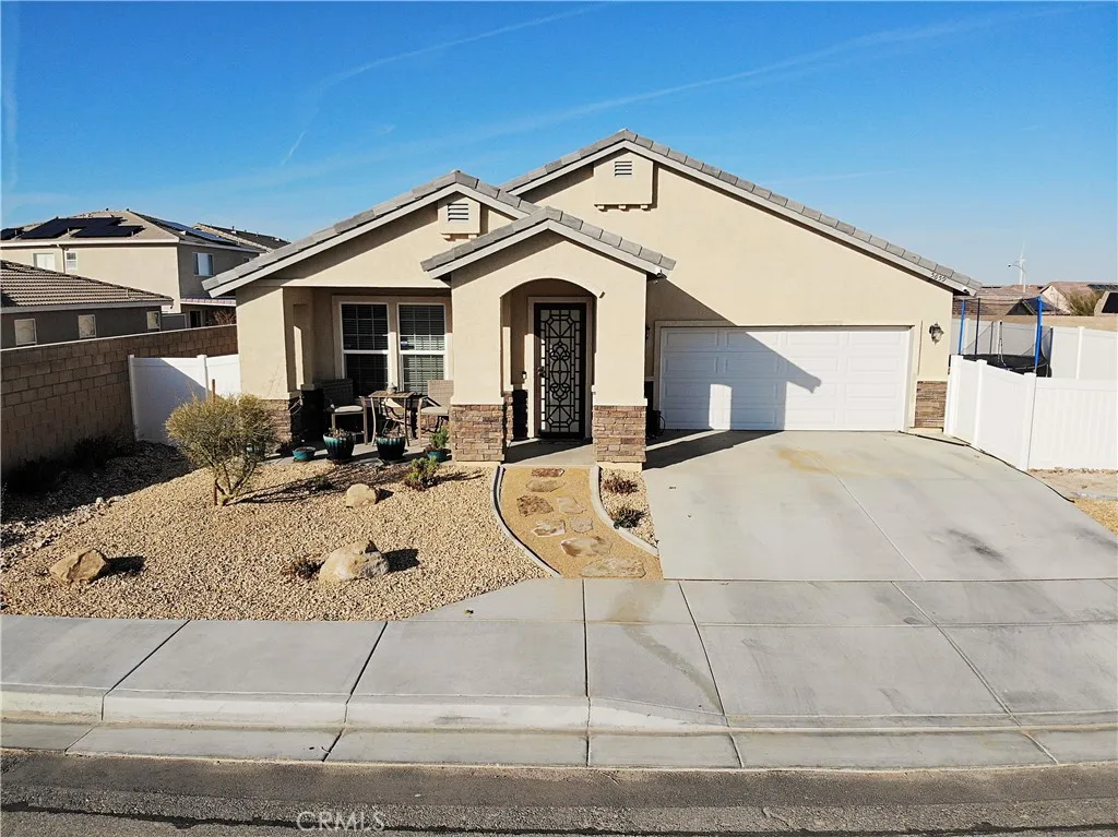 5659 W Avenue J15, Lancaster, California 93536 home-pic-3