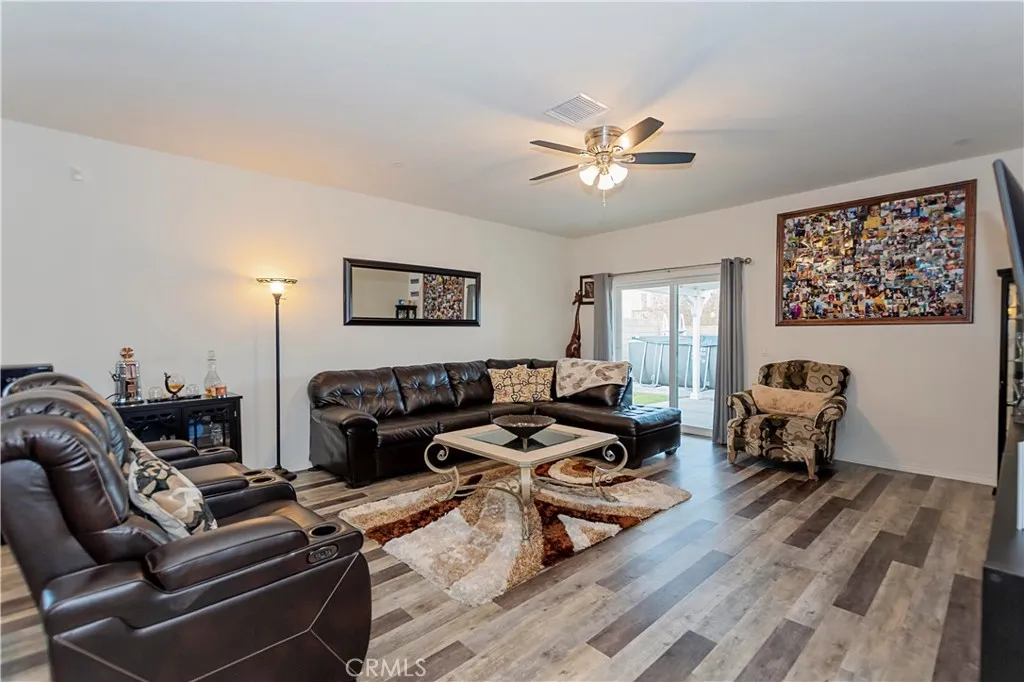 5659 W Avenue J15, Lancaster, California 93536 home-pic-15
