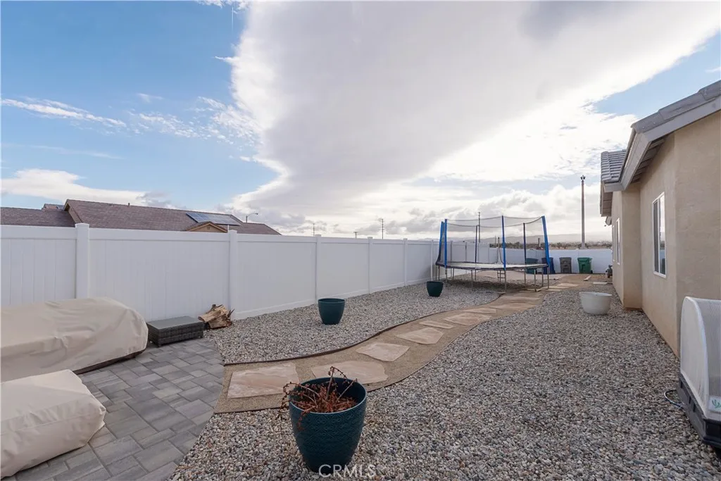 5659 W Avenue J15, Lancaster, California 93536 home-pic-38