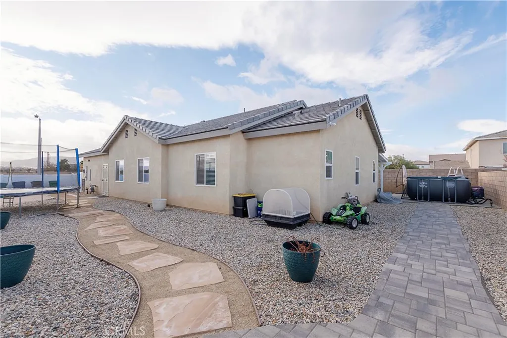 5659 W Avenue J15, Lancaster, California 93536 home-pic-37