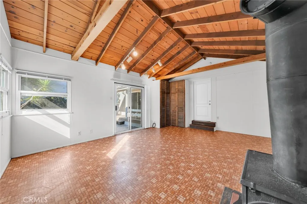 8843 De Haviland, Los Angeles, California 90045 home-pic-24