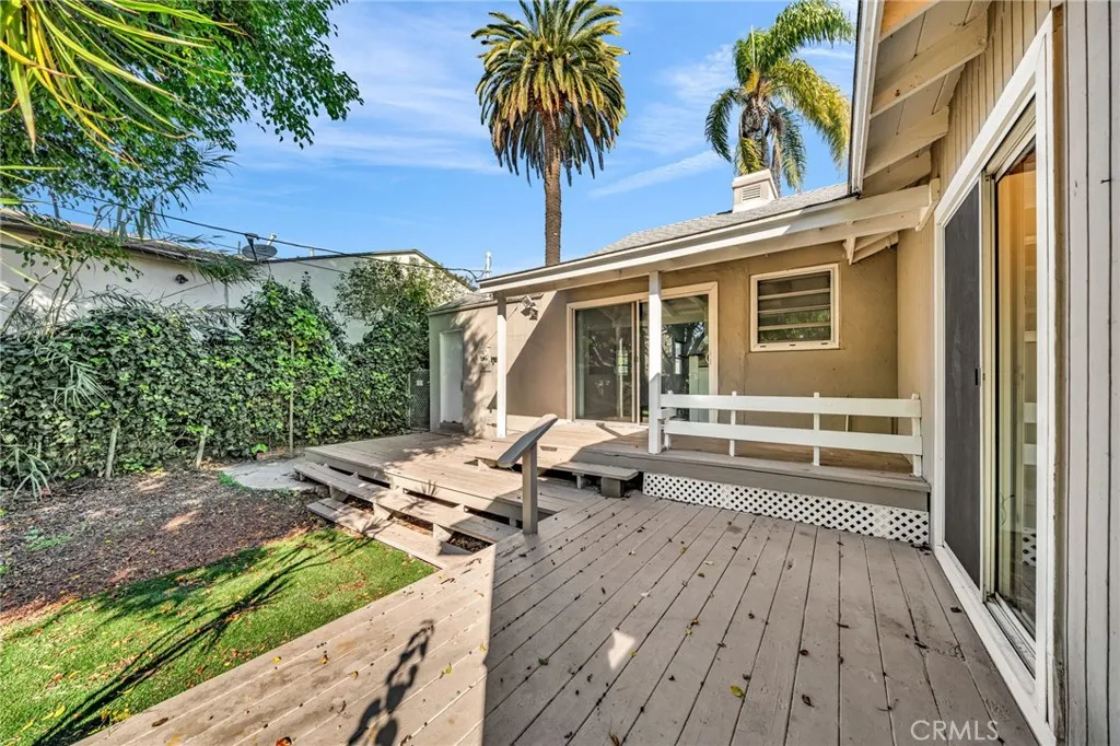 8843 De Haviland, Los Angeles, California 90045 home-pic-35