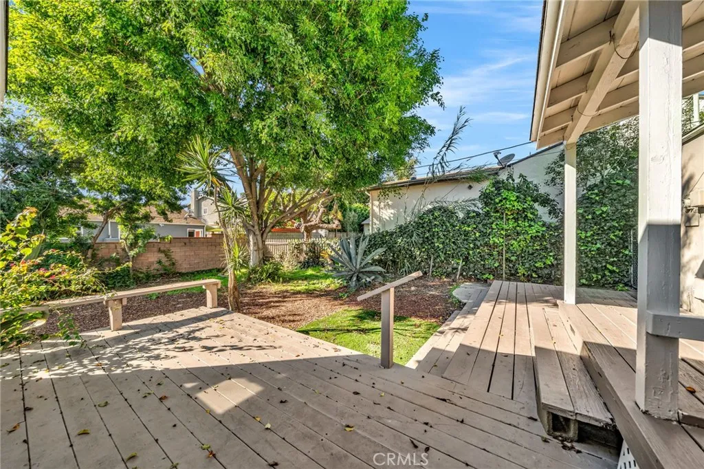 8843 De Haviland, Los Angeles, California 90045 home-pic-34
