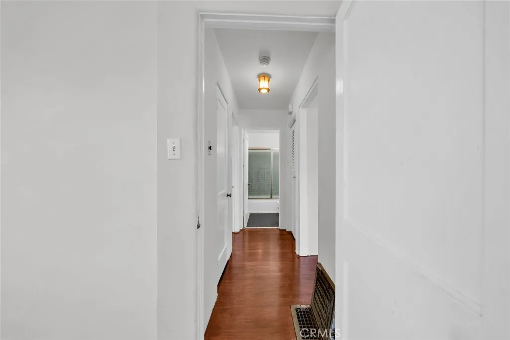 8843 De Haviland, Los Angeles, California 90045 home-pic-29