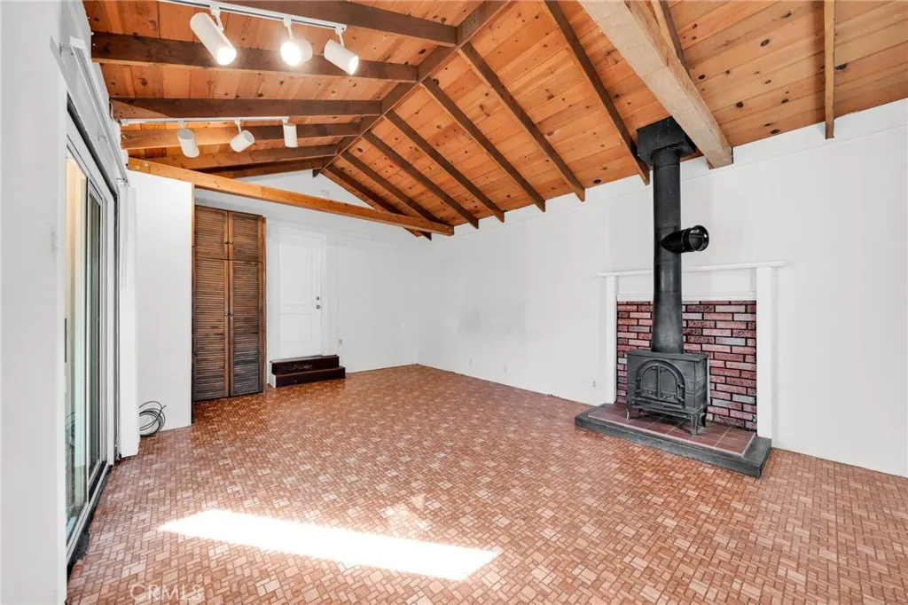 8843 De Haviland, Los Angeles, California 90045 home-pic-25