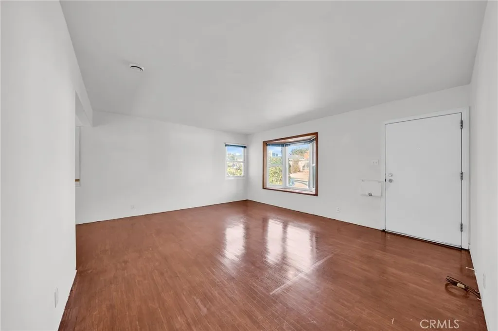 8843 De Haviland, Los Angeles, California 90045 home-pic-7