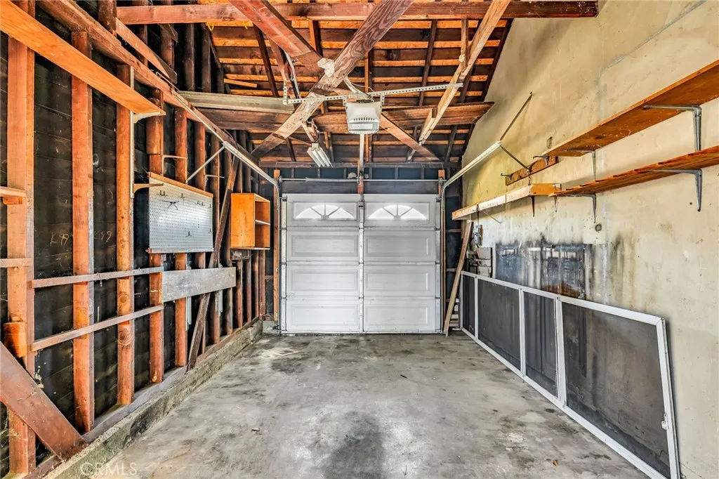8843 De Haviland, Los Angeles, California 90045 home-pic-31