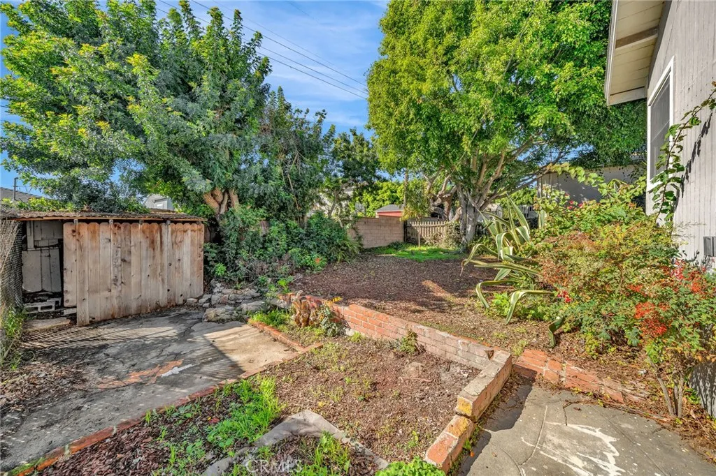 8843 De Haviland, Los Angeles, California 90045 home-pic-38