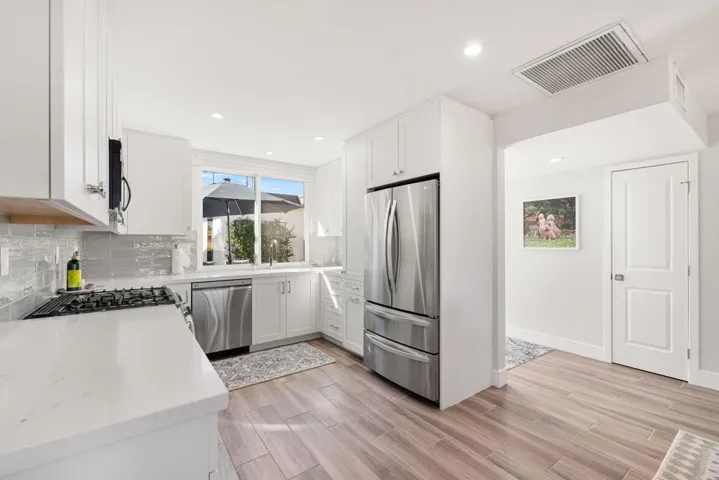 28-web-or-mls-8M4A4281