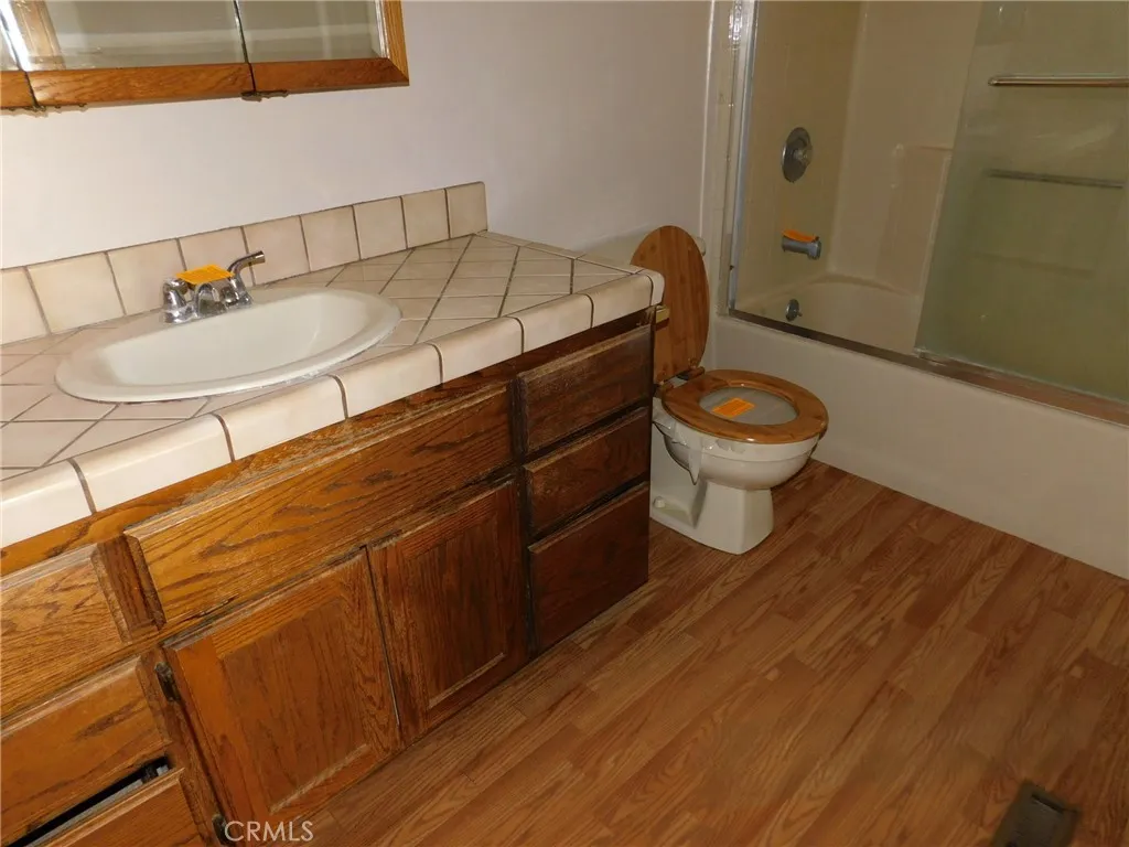 441 Angeles, Big Bear City, California 92314 home-pic-10