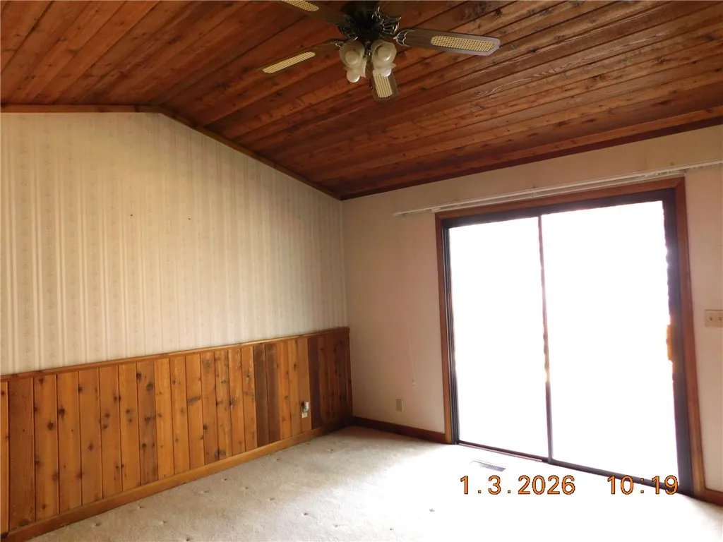 441 Angeles, Big Bear City, California 92314 home-pic-8