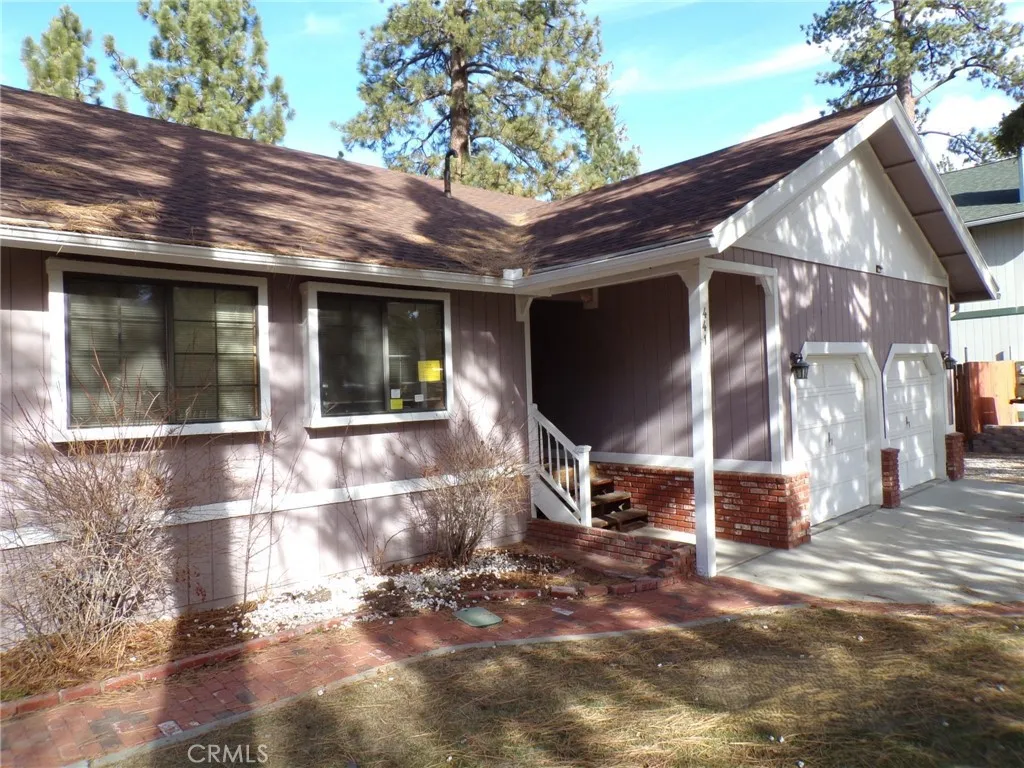 441 Angeles, Big Bear City, California 92314 home-pic-2