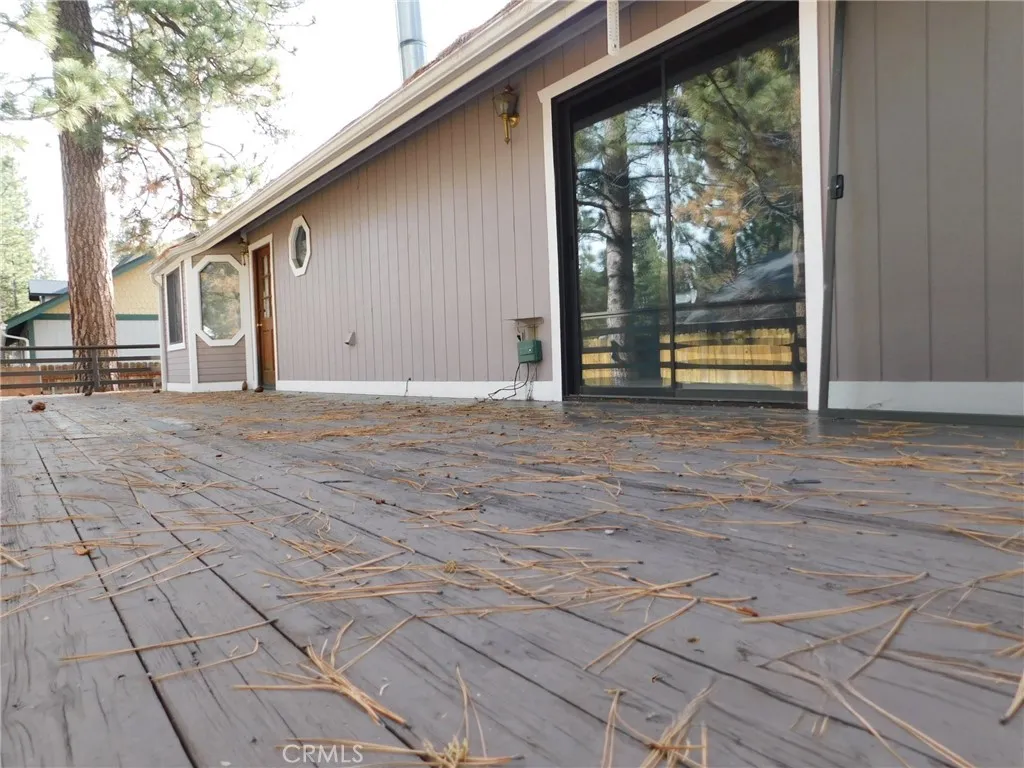 441 Angeles, Big Bear City, California 92314 home-pic-6