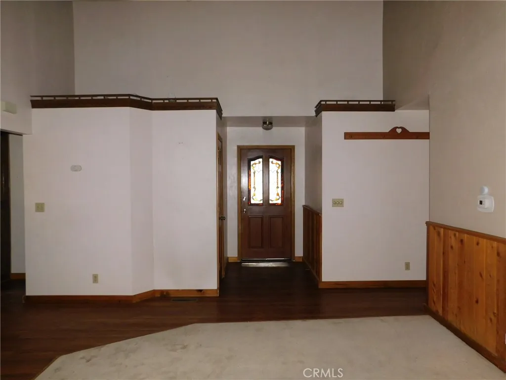 441 Angeles, Big Bear City, California 92314 home-pic-7