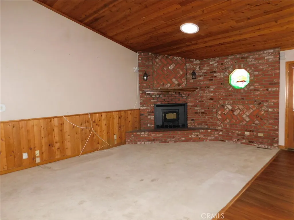 441 Angeles, Big Bear City, California 92314 home-pic-3