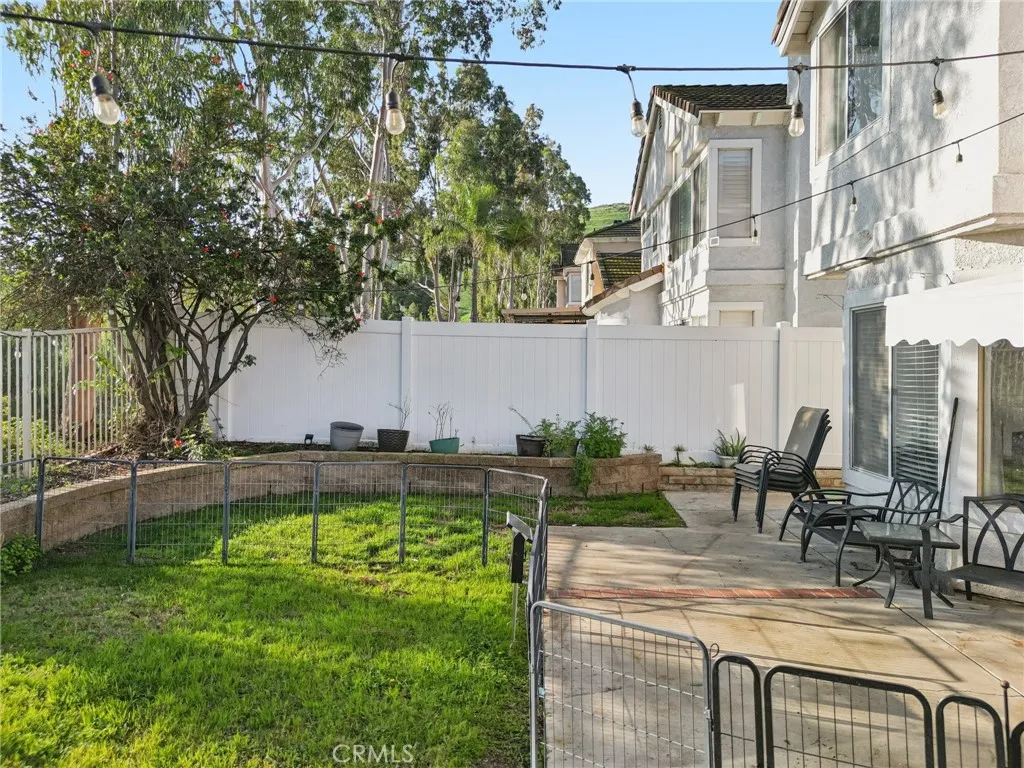 17586 Mountain Court, Riverside, California 92503 home-pic-28