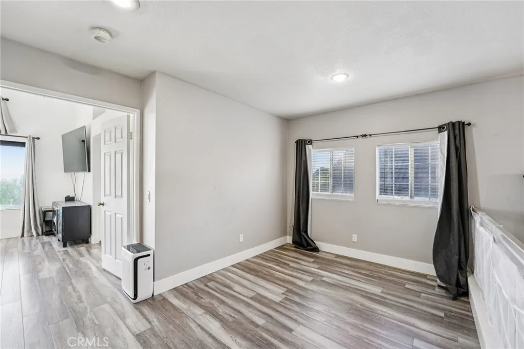 17586 Mountain Court, Riverside, California 92503 home-pic-15