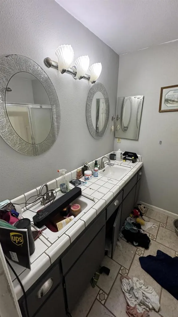 3642 W Redlands Ave, Fresno, California 93722 home-pic-19