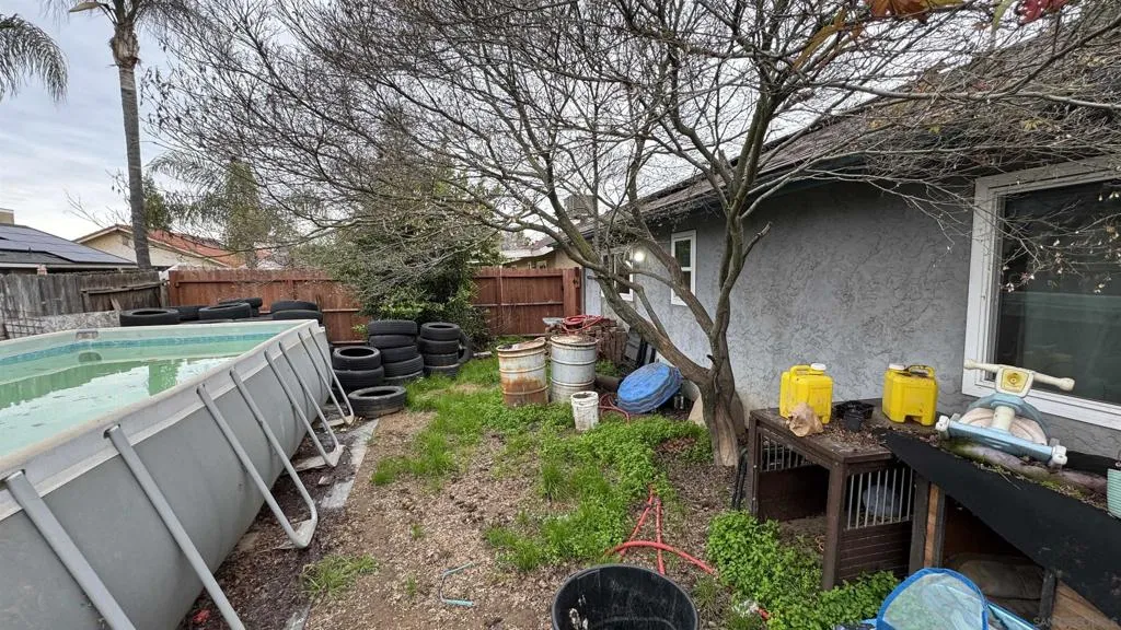 3642 W Redlands Ave, Fresno, California 93722 home-pic-26