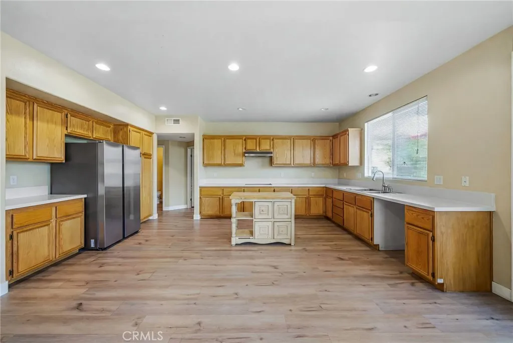15158 Spinnaker Drive, Lake Elsinore, California 92530 home-pic-15