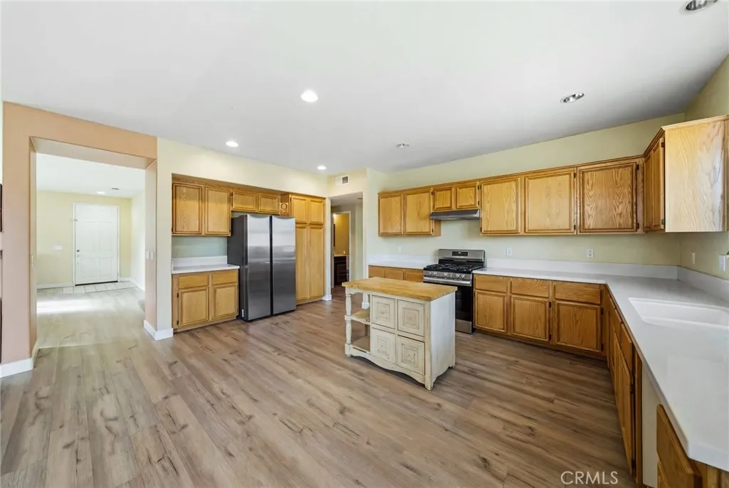 15158 Spinnaker Drive, Lake Elsinore, California 92530 home-pic-16