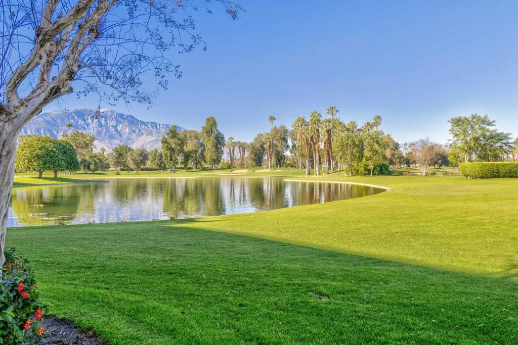 899 Island Drive 402, Rancho Mirage, California 92270 home-pic-38