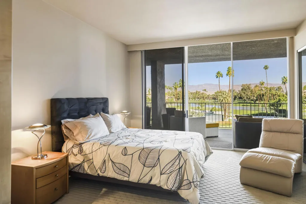 899 Island Drive 402, Rancho Mirage, California 92270 home-pic-18