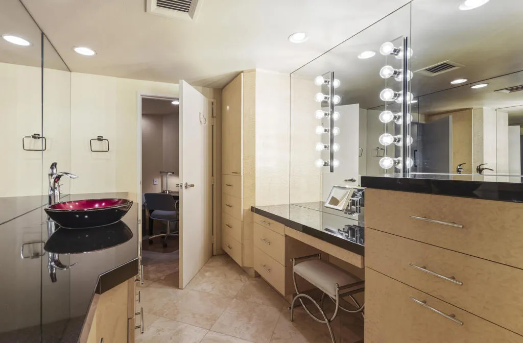 899 Island Drive 402, Rancho Mirage, California 92270 home-pic-15