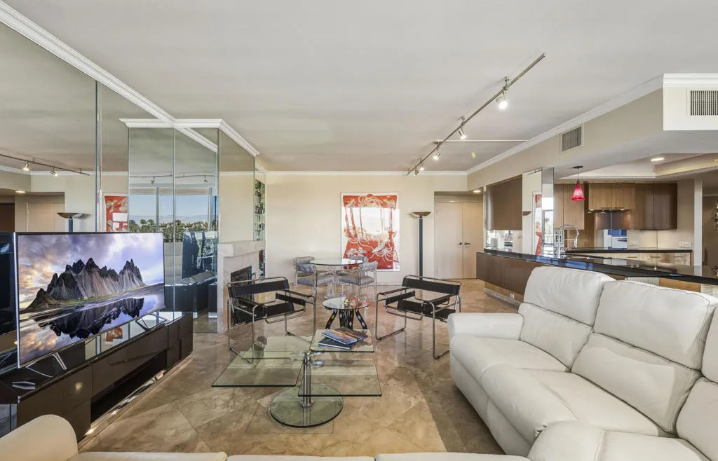 899 Island Drive 402, Rancho Mirage, California 92270 home-pic-4