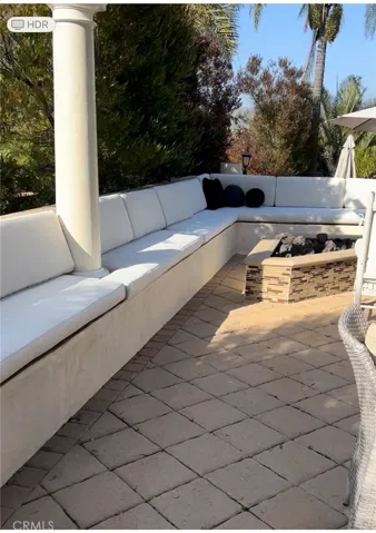 Lrg Firepit & seating