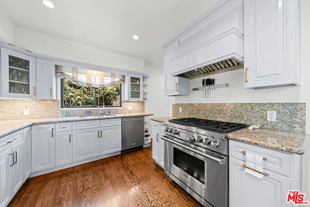 6626 Cahuenga Terrace, Los Angeles, California 90068 home-pic-13